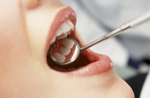 Болезни и лечение передних зубов